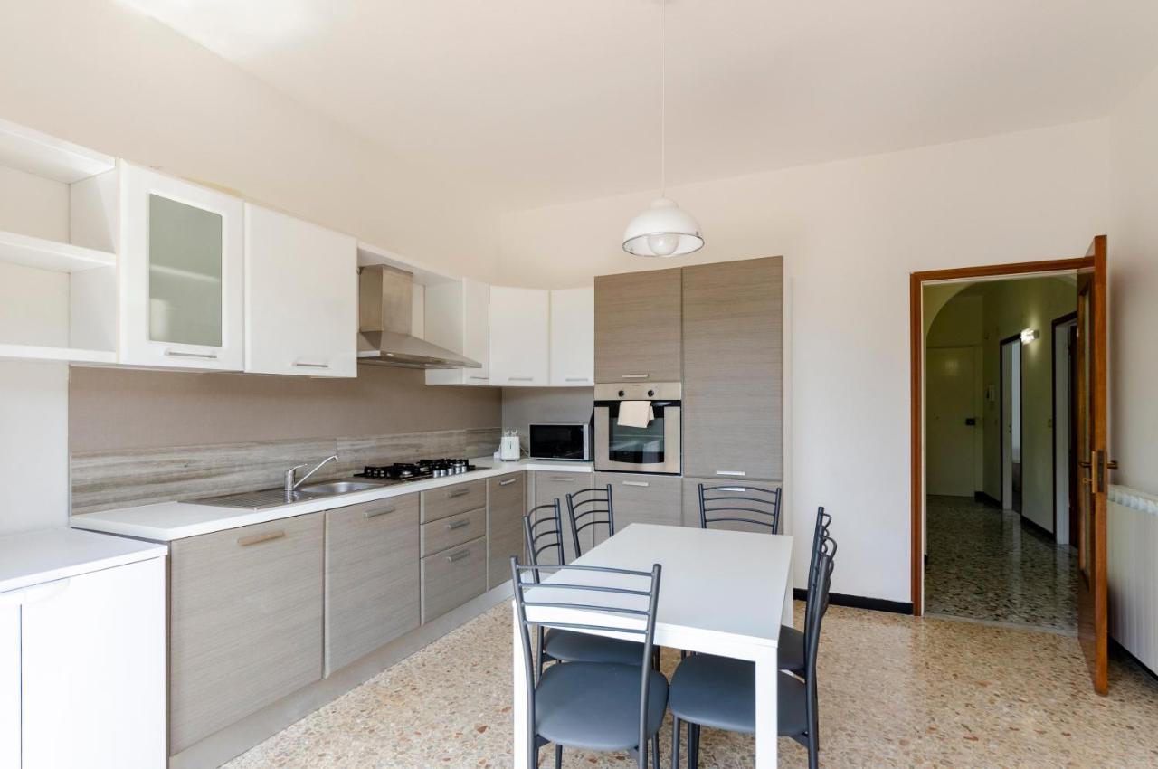 Joivy Family Flat With 3 Balconies, 10 Min To Beach Moneglia Buitenkant foto
